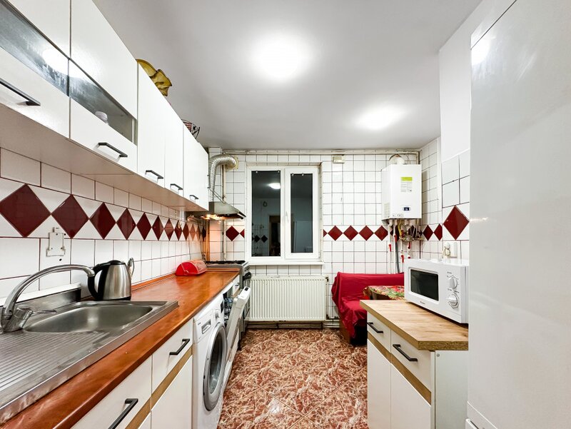 Parc Drumul Taberei, tramvai 41, apartament 3 camere + boxa in bloc,